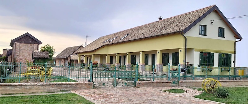 Koprivnica - grad-koprivnica.net - Putovanja - Dvori 1882 - mjesto za opuštanje i vrhunski smještaj za sve one koji posjećuju Baranju