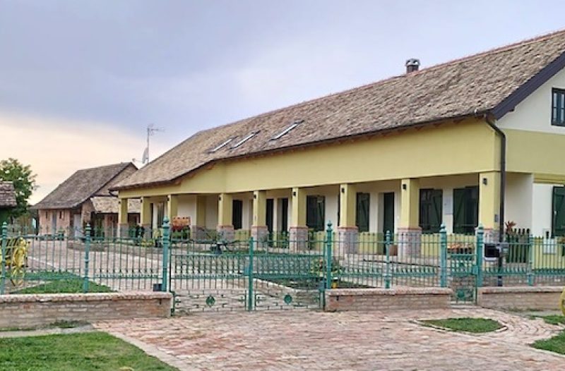 Koprivnica - grad-koprivnica.net - Dvori 1882 - mjesto za opuštanje i vrhunski smještaj za sve one koji posjećuju Baranju