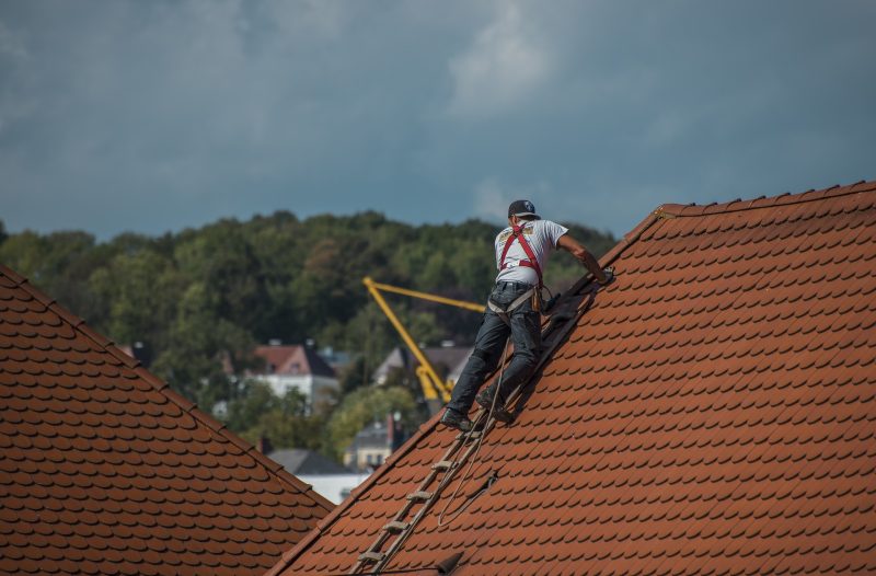 Koprivnica - grad-koprivnica.net - SUOČAVANJE S POPRAVKOM ŠTETE NA KROVU KUĆE