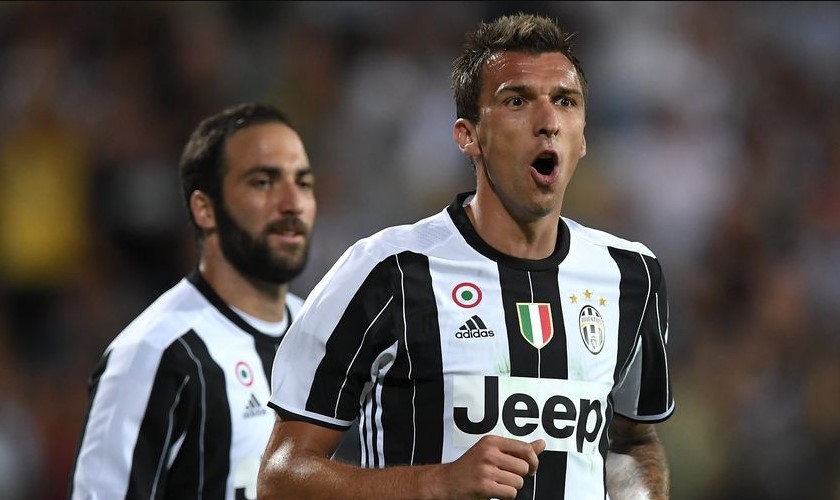Koprivnica - grad-koprivnica.net - Sport - Mario Mandžukić golom protiv Milana ušao u povijest Juventusa